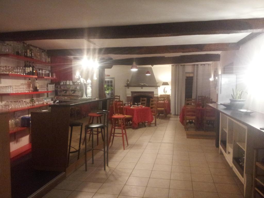 Hotel Restaurant Henri IV Eauze Exteriér fotografie