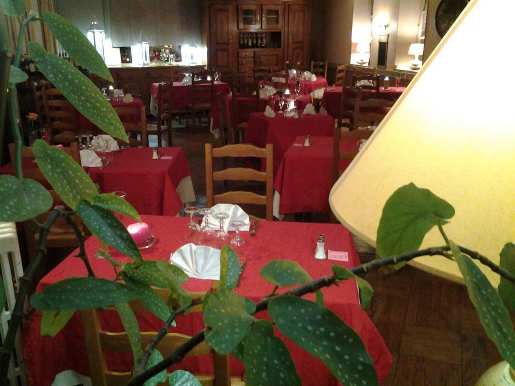 Hotel Restaurant Henri IV Eauze Exteriér fotografie