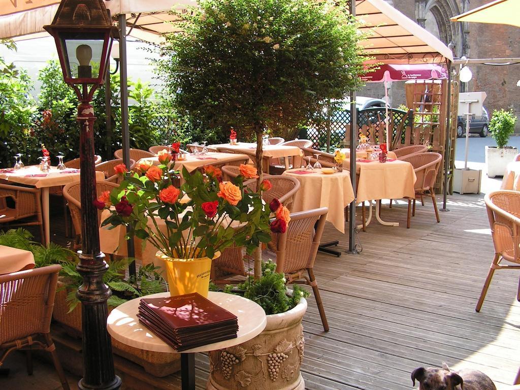 Hotel Restaurant Henri IV Eauze Exteriér fotografie